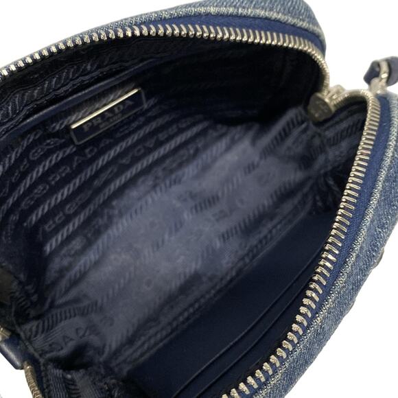 PRADA Logo Shoulder Bag - Picture 10 of 16